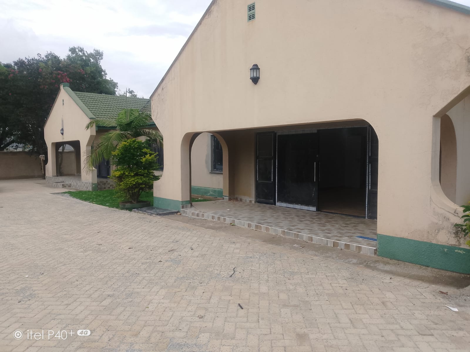 Avondale – Neat 2 Bed Cluster Apartment $900 - 5