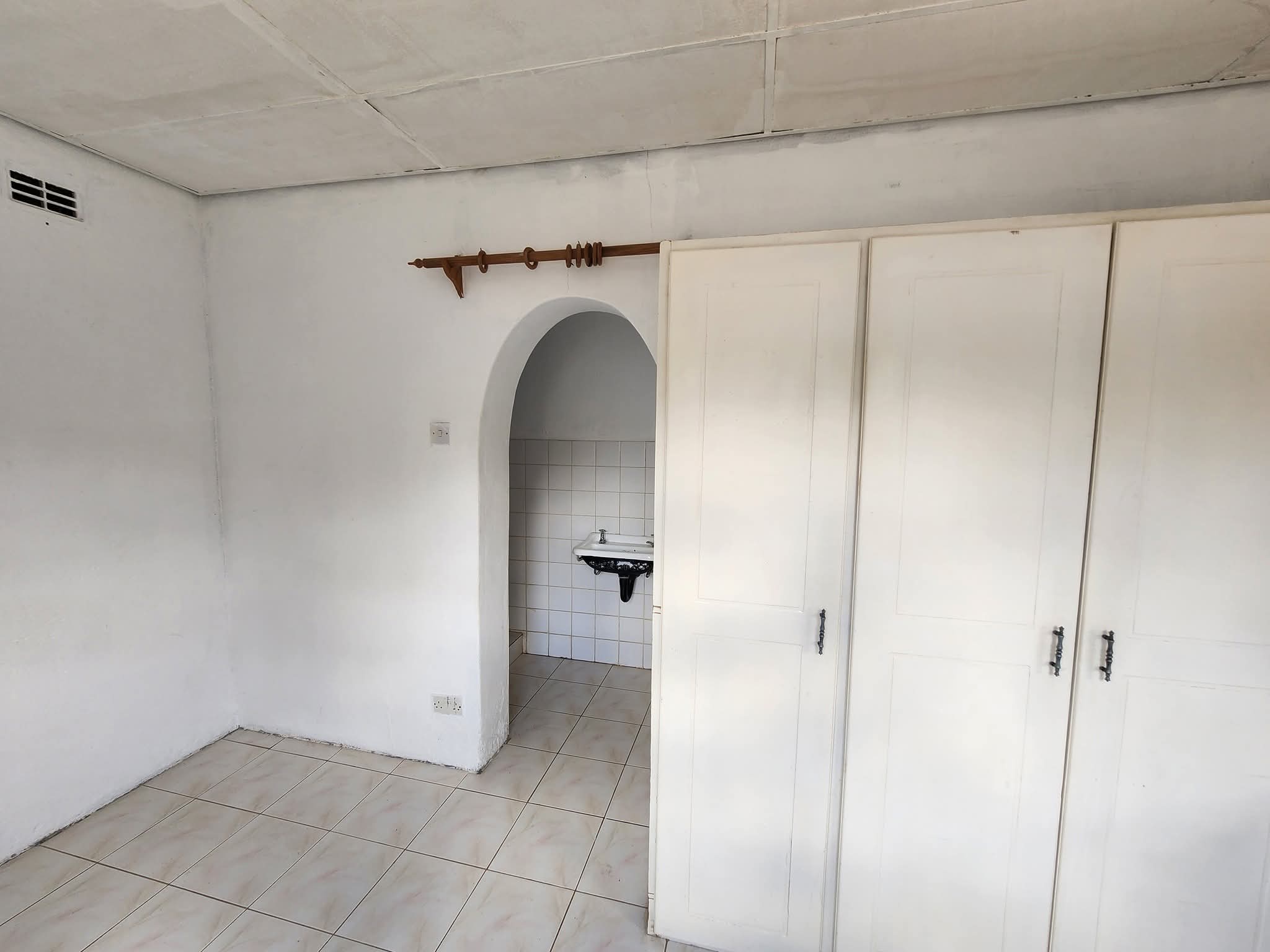 Avondale west $350 / monthly - 4